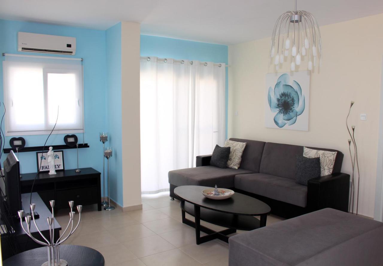 Caesar Beach Villas And Apartments Gastria Exterior photo