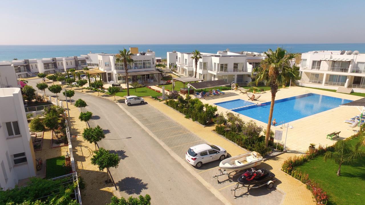 Caesar Beach Villas And Apartments Gastria Exterior photo